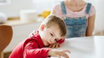 ADHD adalah suatu kondisi neurobiologis yang mempengaruhi kemampuan seseorang untuk memusatkan perhatian, mengontrol impuls, dan mengelola tingkat aktivitas fisiknya.