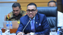 Ahmad Sahroni disuruh netizen jadi penjilat istana