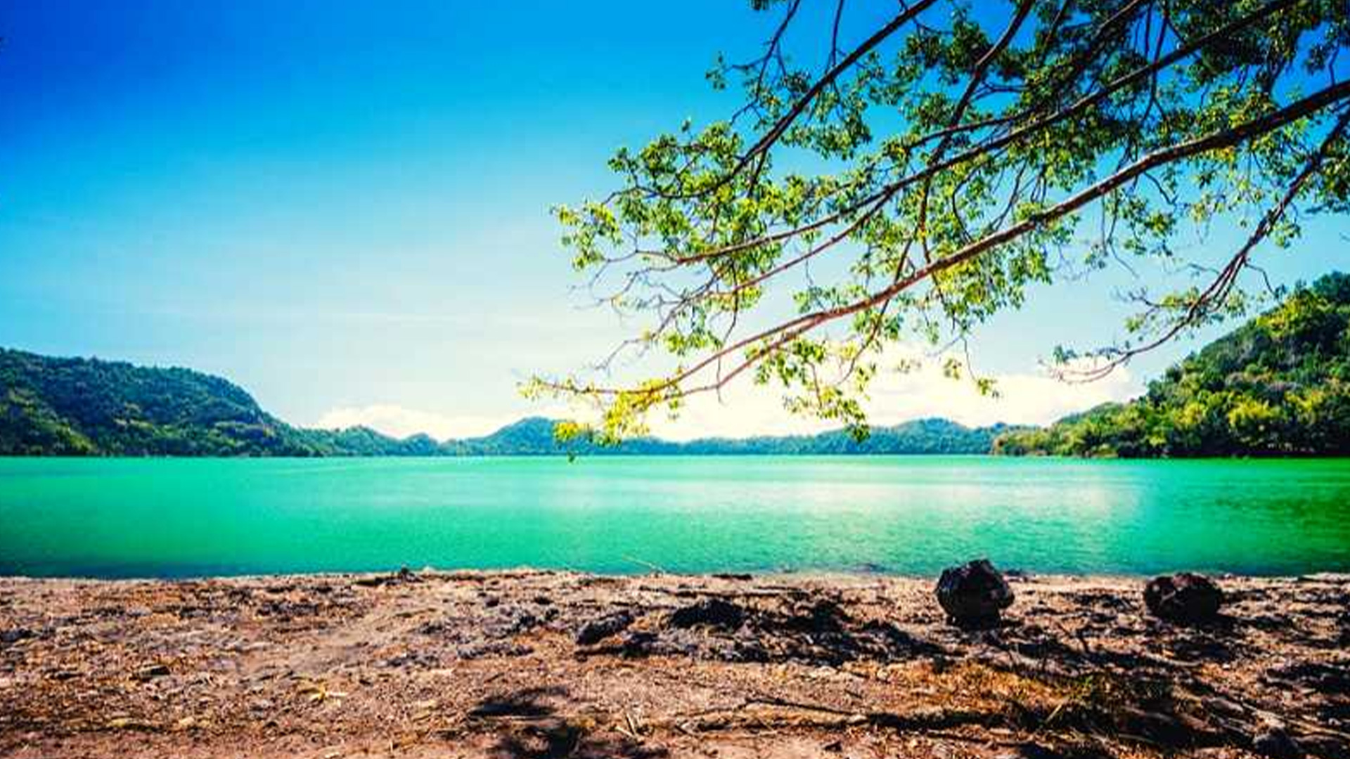 17 Destinasi Wisata Populer di Pulau Flores Menurut Rating Google Maps dan Google Review