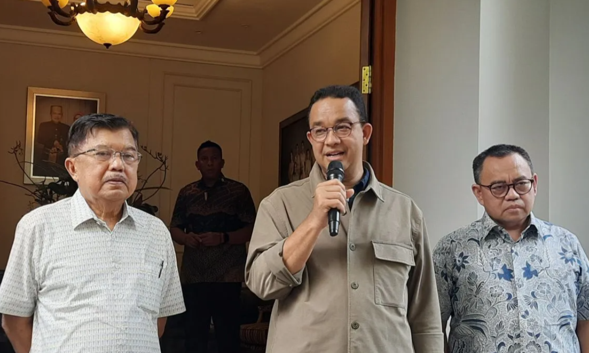 Anies Baswedan minta pendukungnya taati aturan hukum saat mendengarkan putusan sengketa Pilres 2024 oleh hakim MK