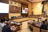 Suasana rapat di Komisi II DPR RI. Foto: Parlementaria
