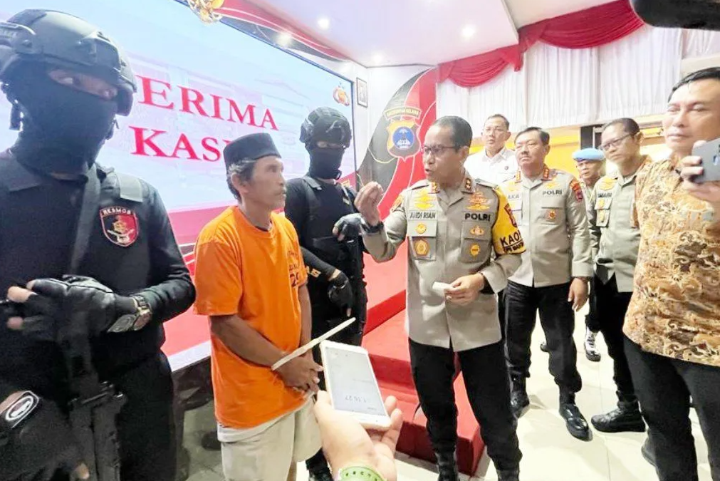 Warga Blora Jawa Tengah ditangkap karena menyebarkan selebaran ujaran kebencian berisi kalimat rasis ke etnis China