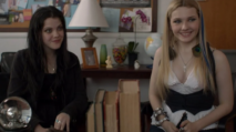 Pemeran Sandra dan Elizabeth Andersen dalam film Perfect Sisters, Pembunuhan Bathtub Girls