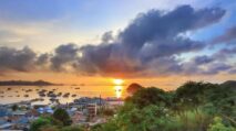 Berburu Sunset di Puncak Waringin Labuan Bajo