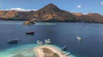 8 Tempat Wisata Terkenal di Labuan Bajo Indonesia, Batu Cermin, Wae Rebo, Bukit Cinta Labuan Bajo, Pink Beach, Pulau Kanawa, Pulau Komodo, TNK, Taman Nasional Komodo, wisata Komodo Labuan Bajo, wisata Labuan Bajo