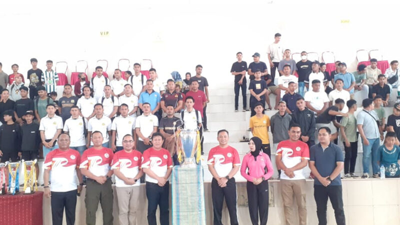 Pembukaan turnamen futsal bertajuk Kapolres Cup 2024 dalam rangka HUT Bhayangkara ke-78 di Labuan Bajo, Manggarai Barat (Mabar). Foto: Tajukflores.com