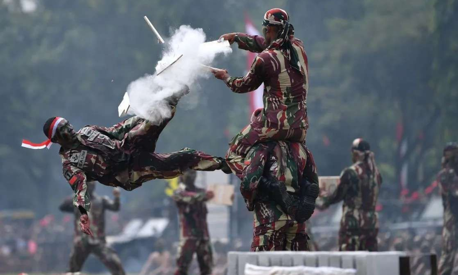 HUT Kopassus ke-72: Sejarah, Prestasi dan Sisi Kelam Pasukan Elite Indonesia