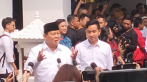 Praboowo yakin APBN mampu biayai program mkan siang gratis, Anggaran Makan Gratis Prabowo Dipangkas Jadi Rp7.500, Pakar: Janji Kampanye Itu Harus Terpenuhi!