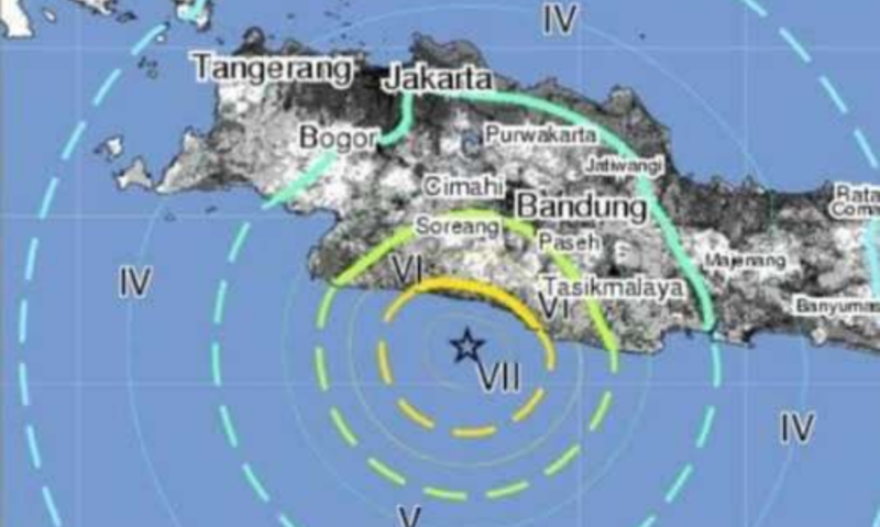 Tanda bintang merupakan titik pusat gempa bumi yang mengguncang Kabupaten Tasikmalaya dan Garut, Jawa Barat, Sabtu (27/4/2024) malam. (Foto: Kementerian ESDM)