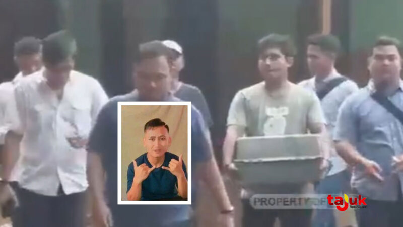 Tim dari Polda Jawa Barat menyita satu box barang-barang dari dalam rumah Pegy Setiawan alias Egy alias Perong, salah satu pelaku dari tiga DPO pembunuh Vina. (Tajukflores.com)